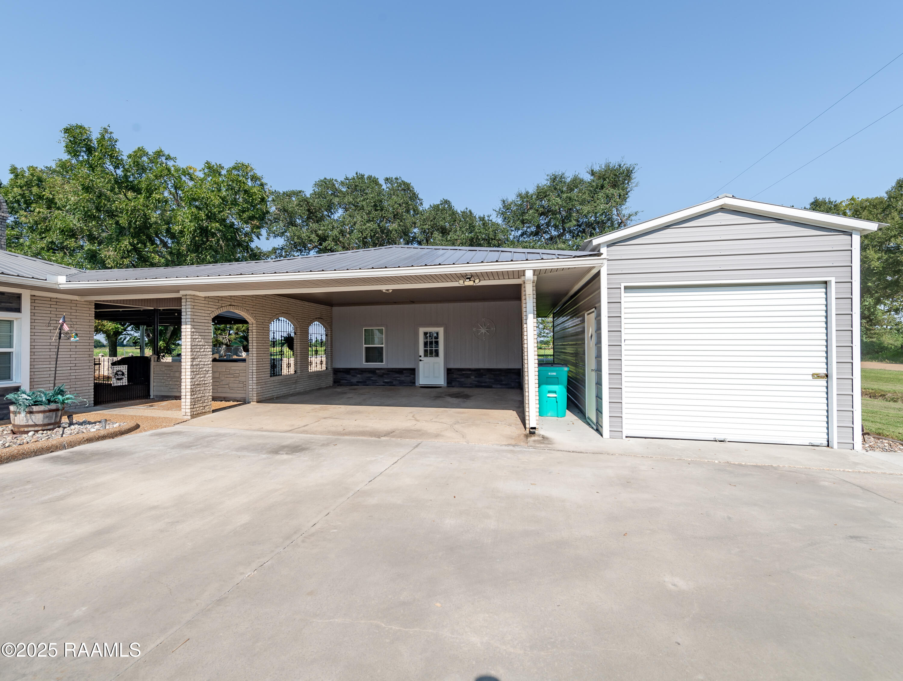1186 Prairie Rhonde Road Ville Platte, LA 70586 - Photo 3 of 36 BHP_1035