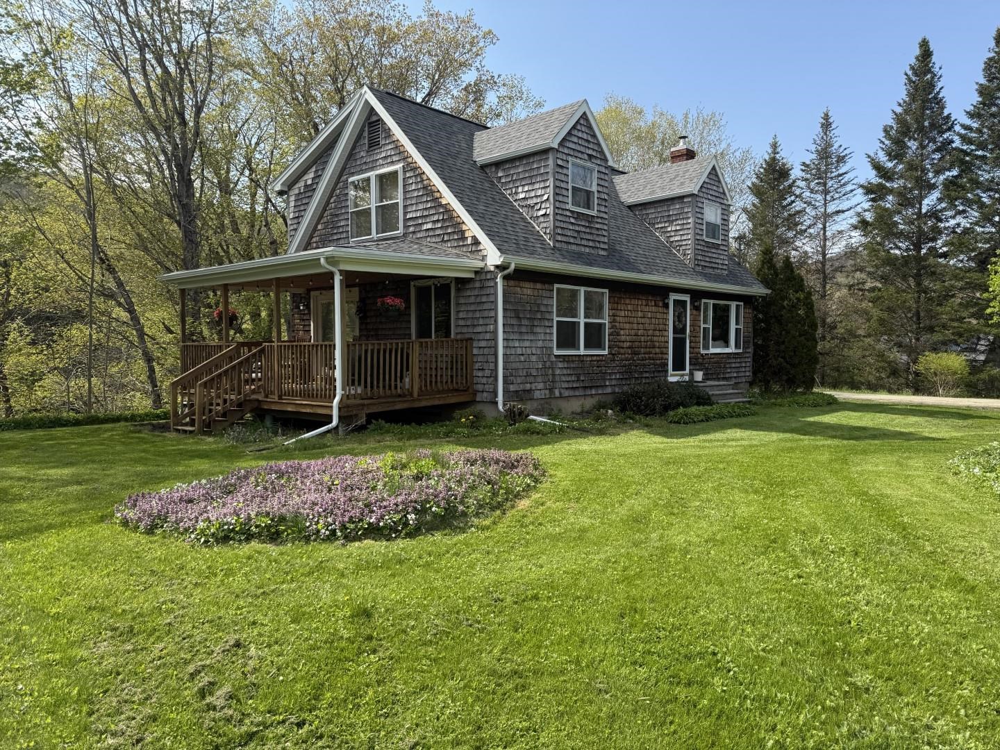 9248 Main Road Huntington, VT 05462 - Photo 1 of 26 Gallery Image 1