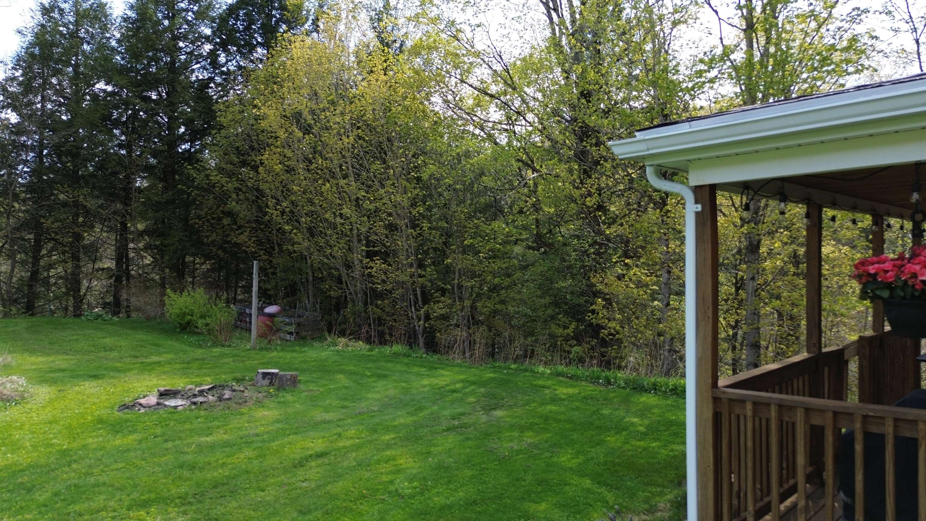 9248 Main Road Huntington, VT 05462 - Photo 21 of 26 Gallery Image 21