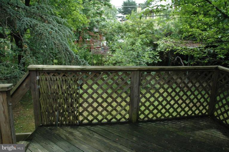 624 North Bend Road Baltimore, MD 21229 - Photo 19 of 22 a view of a balcony