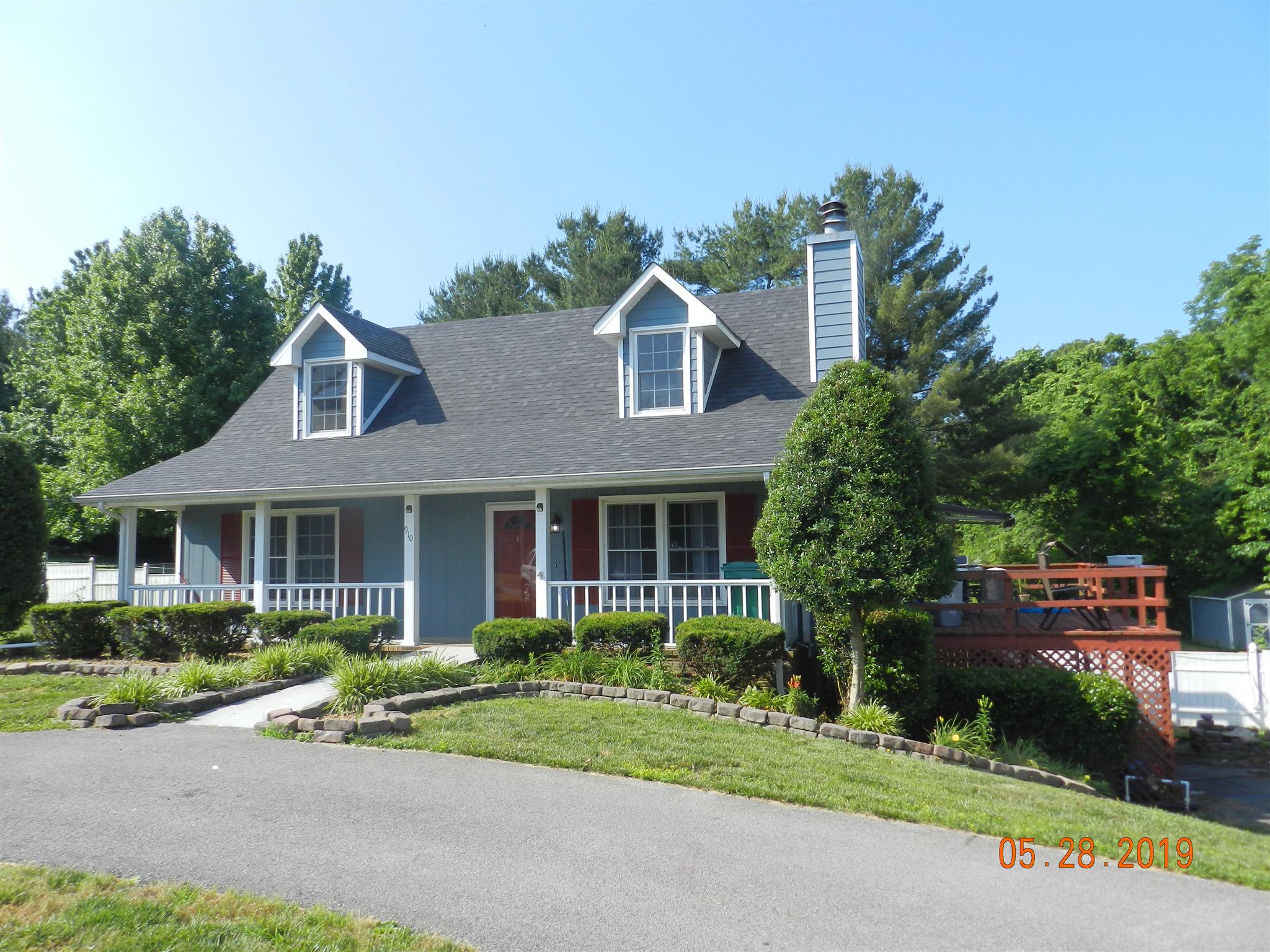 910 Rossview Road Clarksville, TN 37043 - Photo 1 of 22 Gallery Image 1