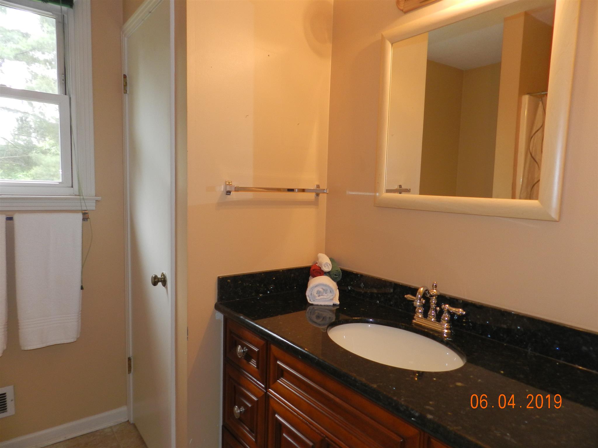 910 Rossview Road Clarksville, TN 37043 - Photo 12 of 22 Gallery Image 12
