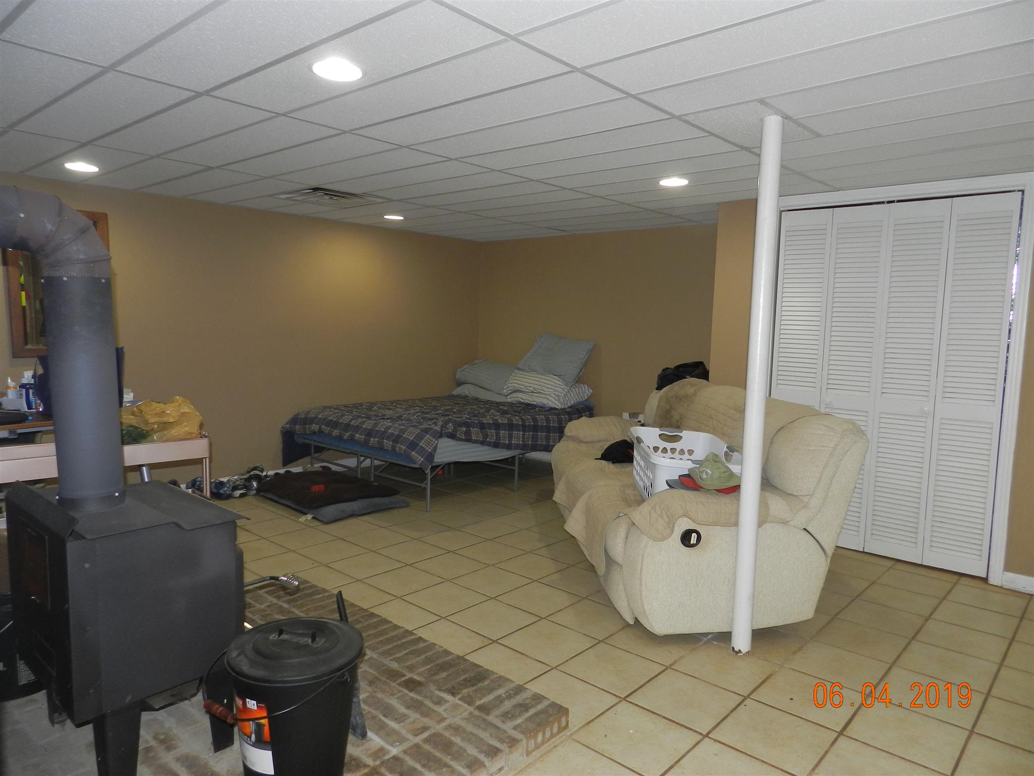 910 Rossview Road Clarksville, TN 37043 - Photo 15 of 22 Gallery Image 15