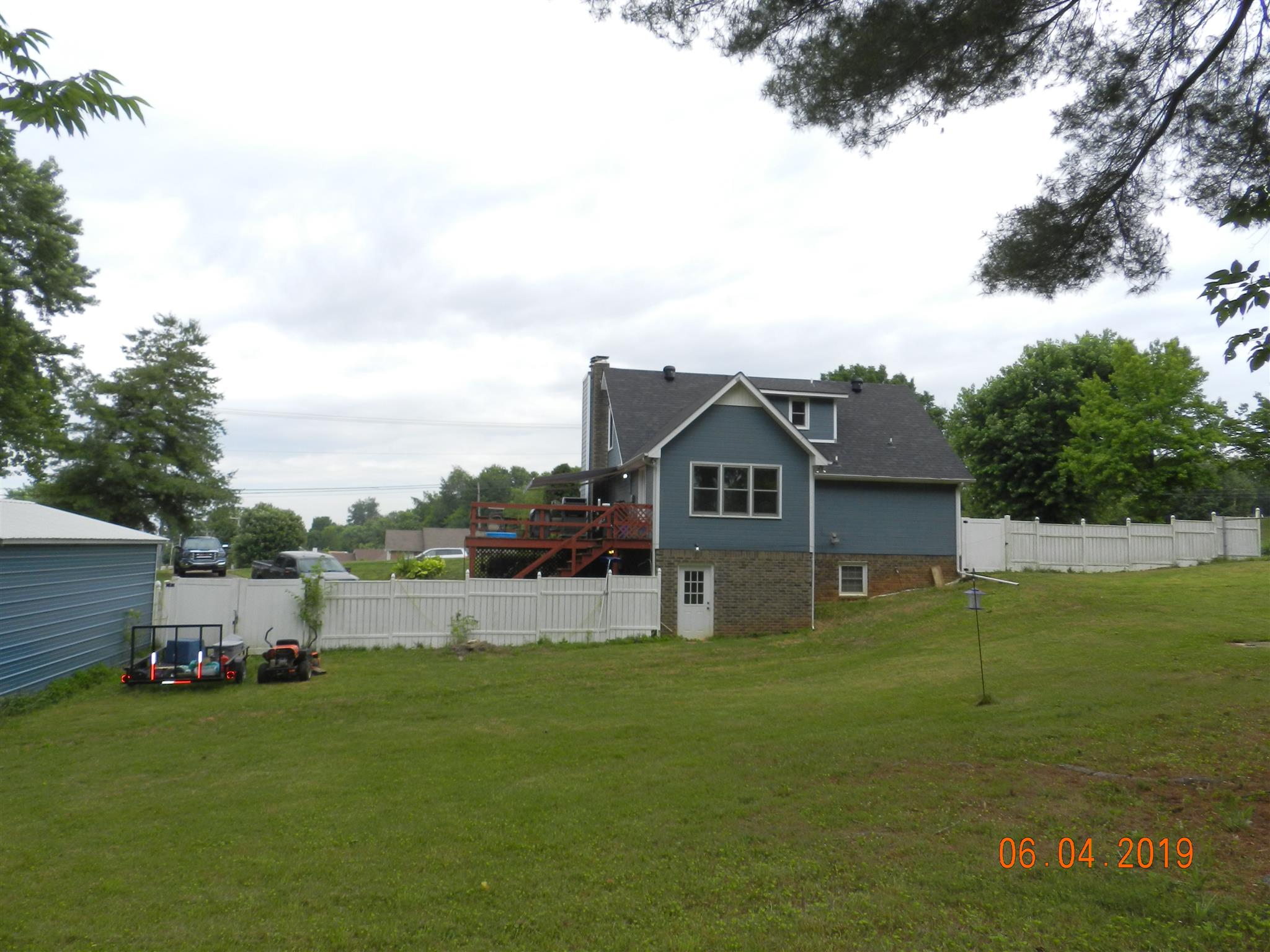 910 Rossview Road Clarksville, TN 37043 - Photo 19 of 22 Gallery Image 19