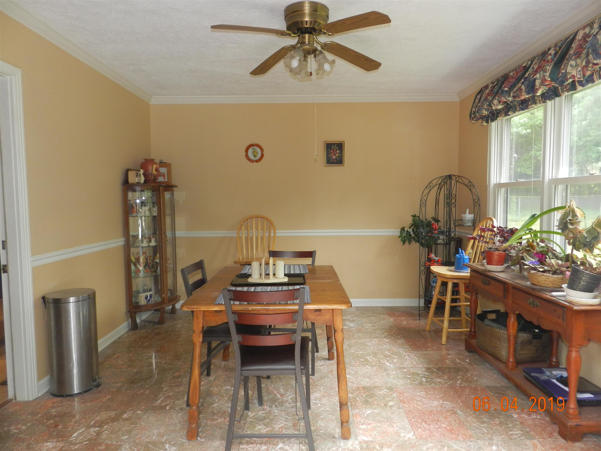 910 Rossview Road Clarksville, TN 37043 - Photo 7 of 22 Gallery Image 7