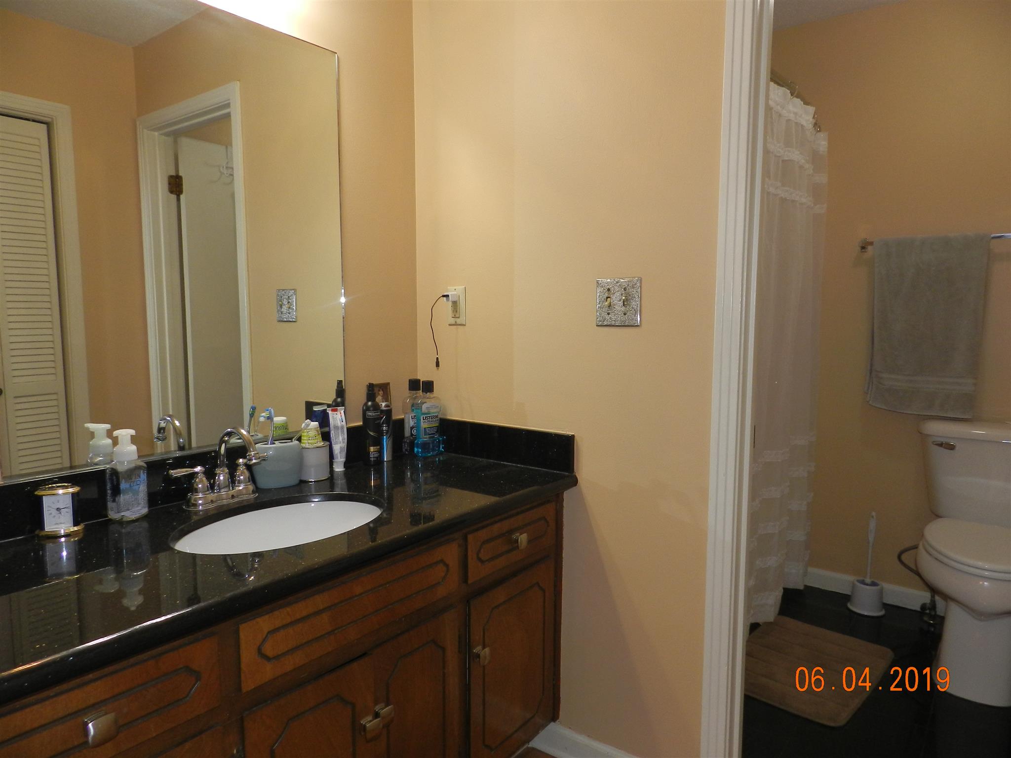 910 Rossview Road Clarksville, TN 37043 - Photo 9 of 22 Gallery Image 9