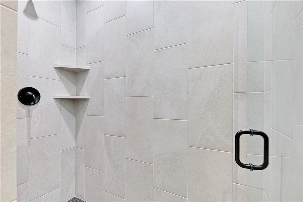 24933 West 98th Place Lenexa, KS 66227 - Photo 17 of 37