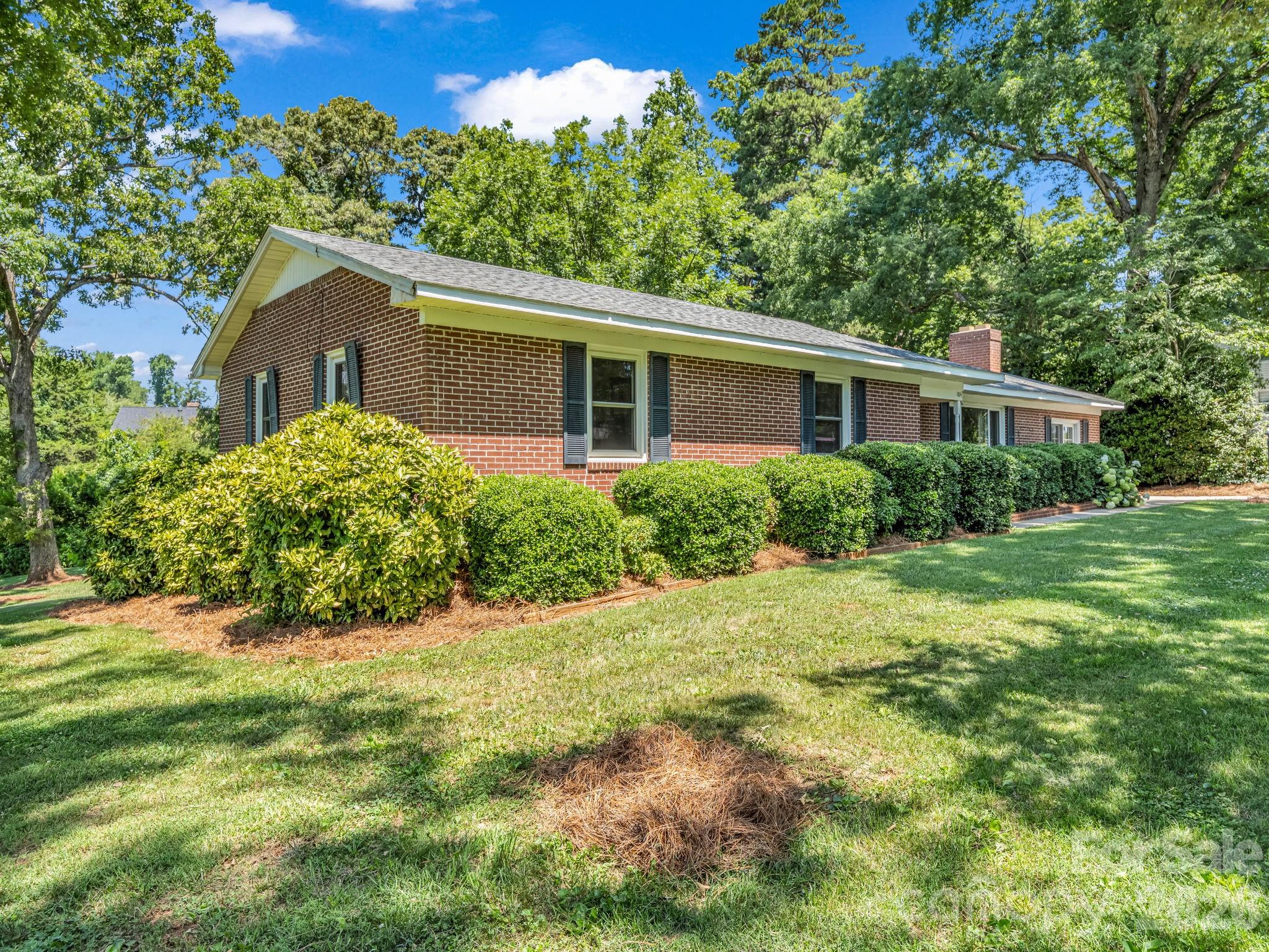 184 Edwards Street Rutherfordton, NC 28139 - Photo 4 of 47