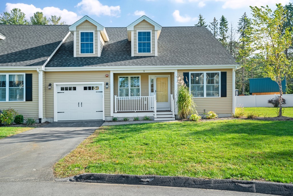 9 Freedom Way, Unit 9 Merrimac, MA 01860 - Photo 1 of 27 Gallery Image 1