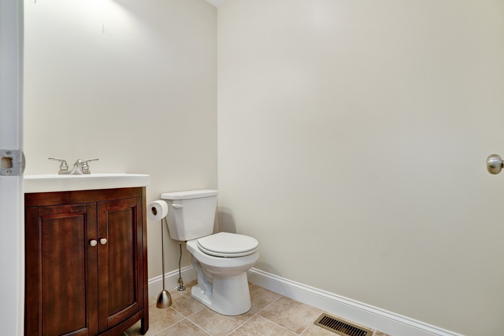 9 Freedom Way, Unit 9 Merrimac, MA 01860 - Photo 15 of 27 Gallery Image 15
