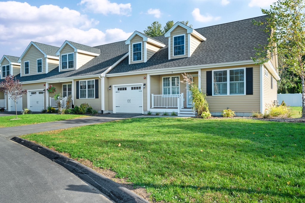 9 Freedom Way, Unit 9 Merrimac, MA 01860 - Photo 2 of 27 Gallery Image 2