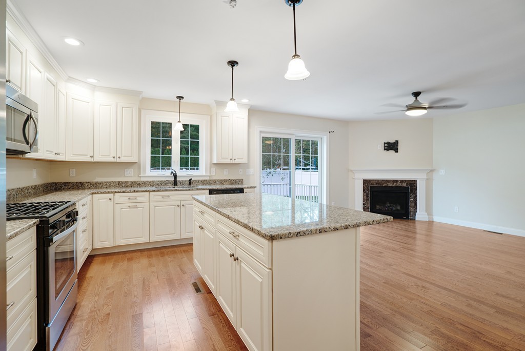 9 Freedom Way, Unit 9 Merrimac, MA 01860 - Photo 5 of 27 Gallery Image 5