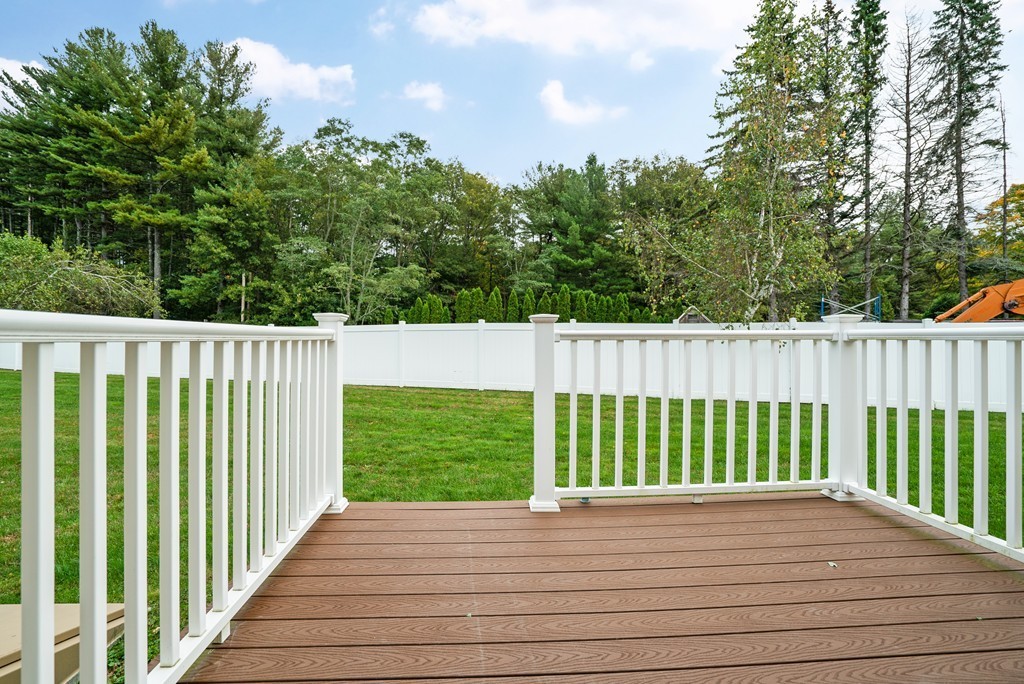 9 Freedom Way, Unit 9 Merrimac, MA 01860 - Photo 9 of 27 Gallery Image 9