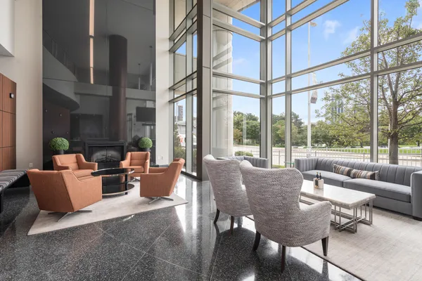 $2,350 | 335 Bridge Street Northwest, Unit 1705, Grand Rapids, MI 49504