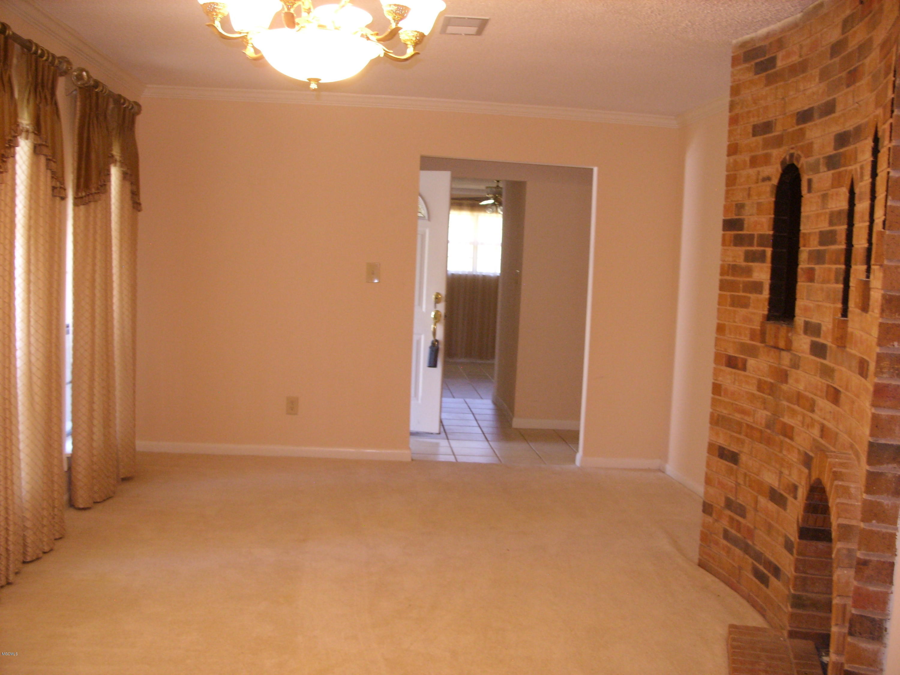 4430 Robinway Street Moss Point, MS 39563 - Photo 10 of 31 SS852987