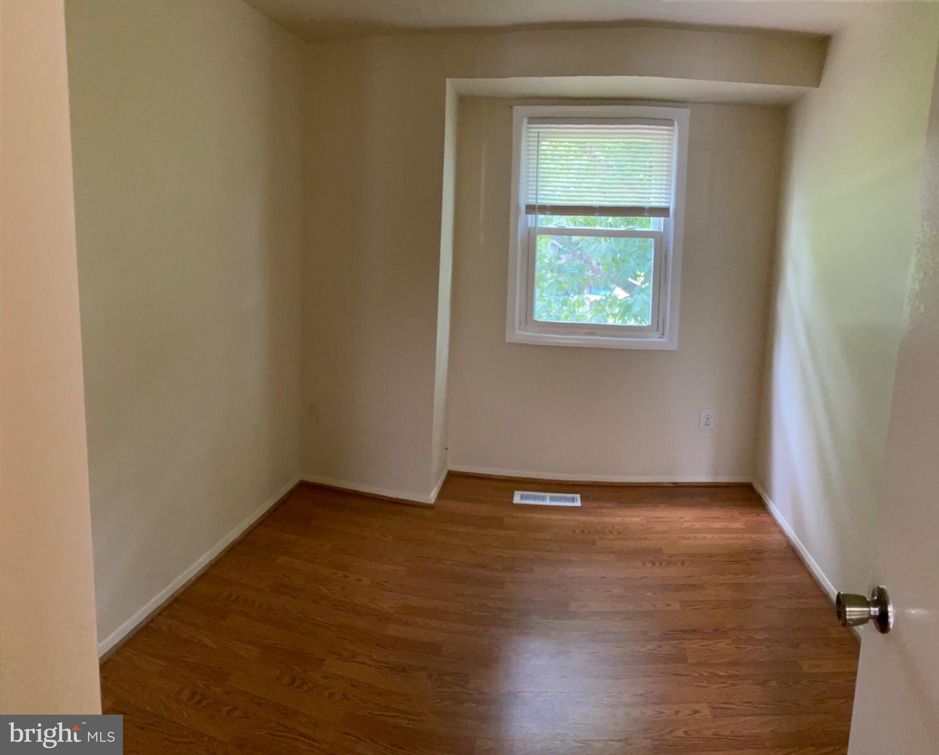 9323 Matador Road Columbia, MD 21045 - Photo 15 of 22 Bright and inviting corner room.