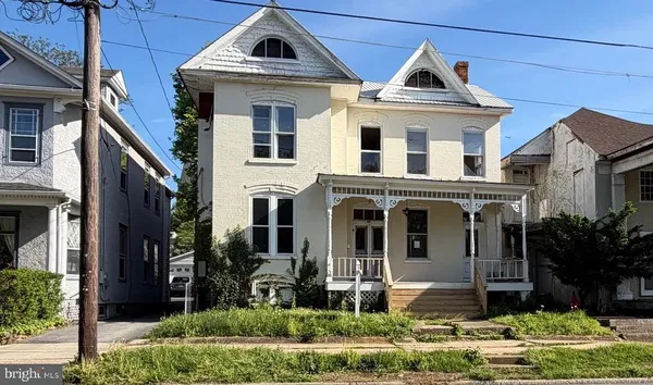 $475,000 | 311 East Washington Street, Charles Town, WV 25414