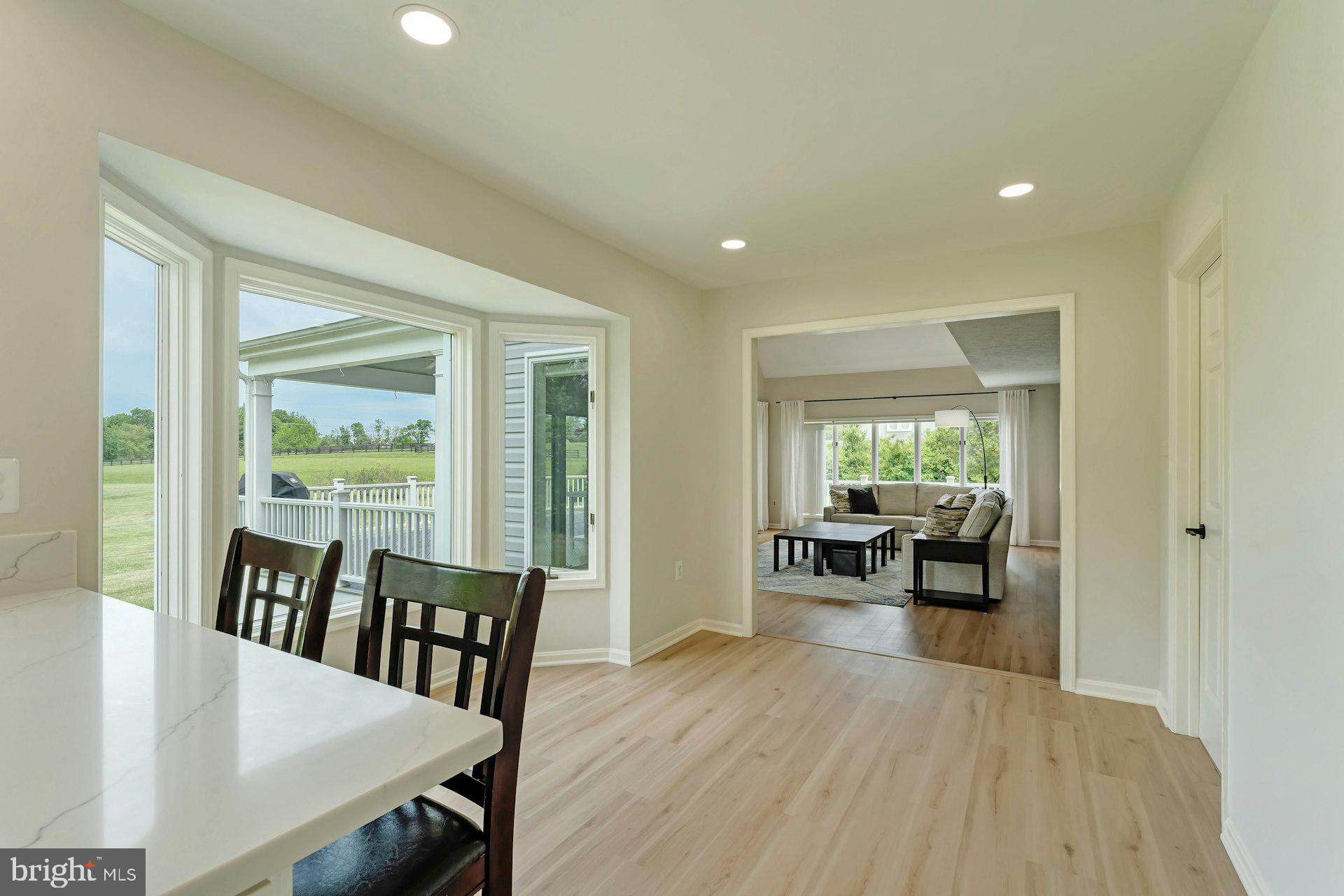 17045 Hamilton Station Road Hamilton, VA 20158 - Photo 16 of 81 Breakfast area
