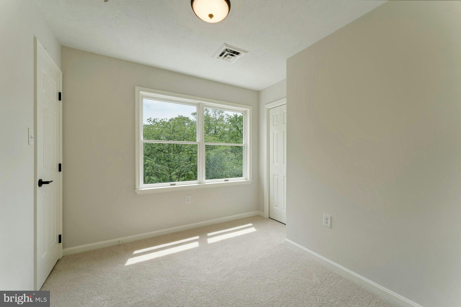 17045 Hamilton Station Road Hamilton, VA 20158 - Photo 43 of 81 Bedroom #5