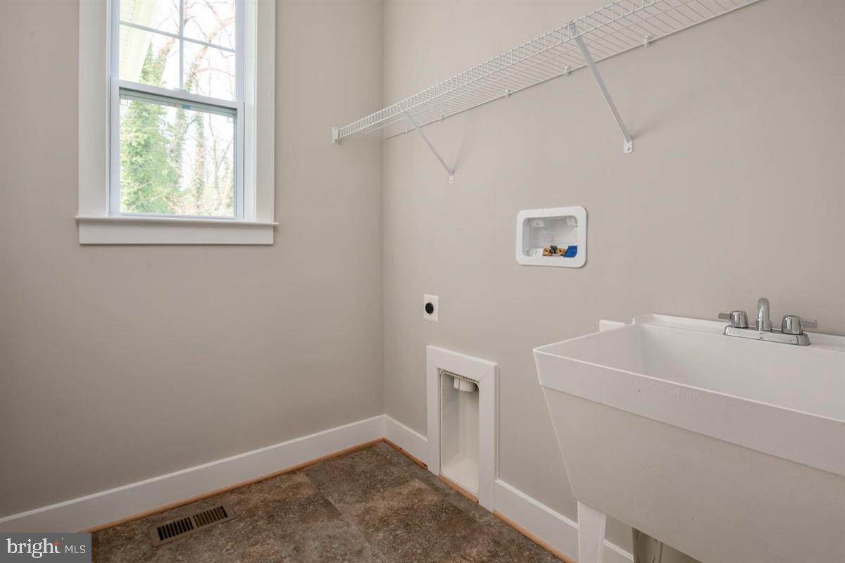 558 Broadneck Road Annapolis, MD 21409 - Photo 21 of 46 Gallery Image 21