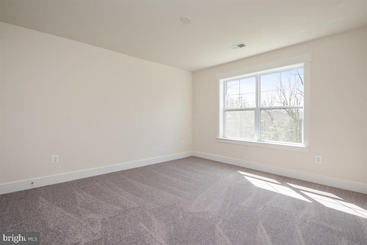 558 Broadneck Road Annapolis, MD 21409 - Photo 29 of 46 Gallery Image 29