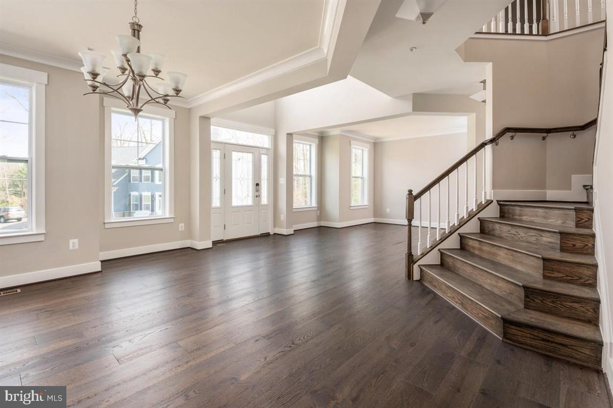 558 Broadneck Road Annapolis, MD 21409 - Photo 5 of 46 Gallery Image 5