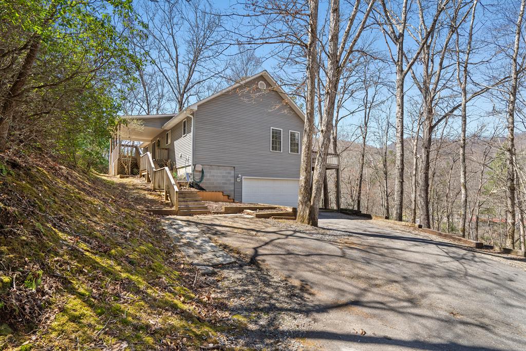 781 Fox Road Hiawassee, GA 30546 - Photo 5 of 43 Gallery Image 5