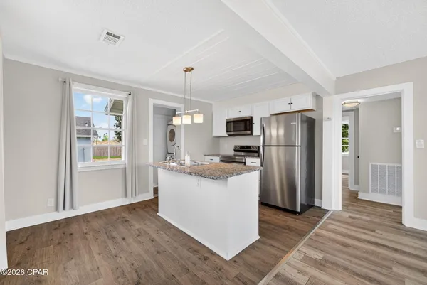 $1,995 | 1114 Mc Kenzie Avenue, Unit A, Panama City, FL 32401