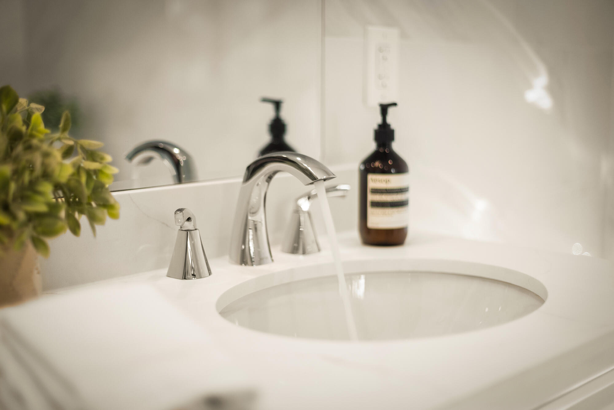 1068 Cuyama Road Ojai, CA 93023 - Photo 27 of 43 a bathroom with a sink and a mirror