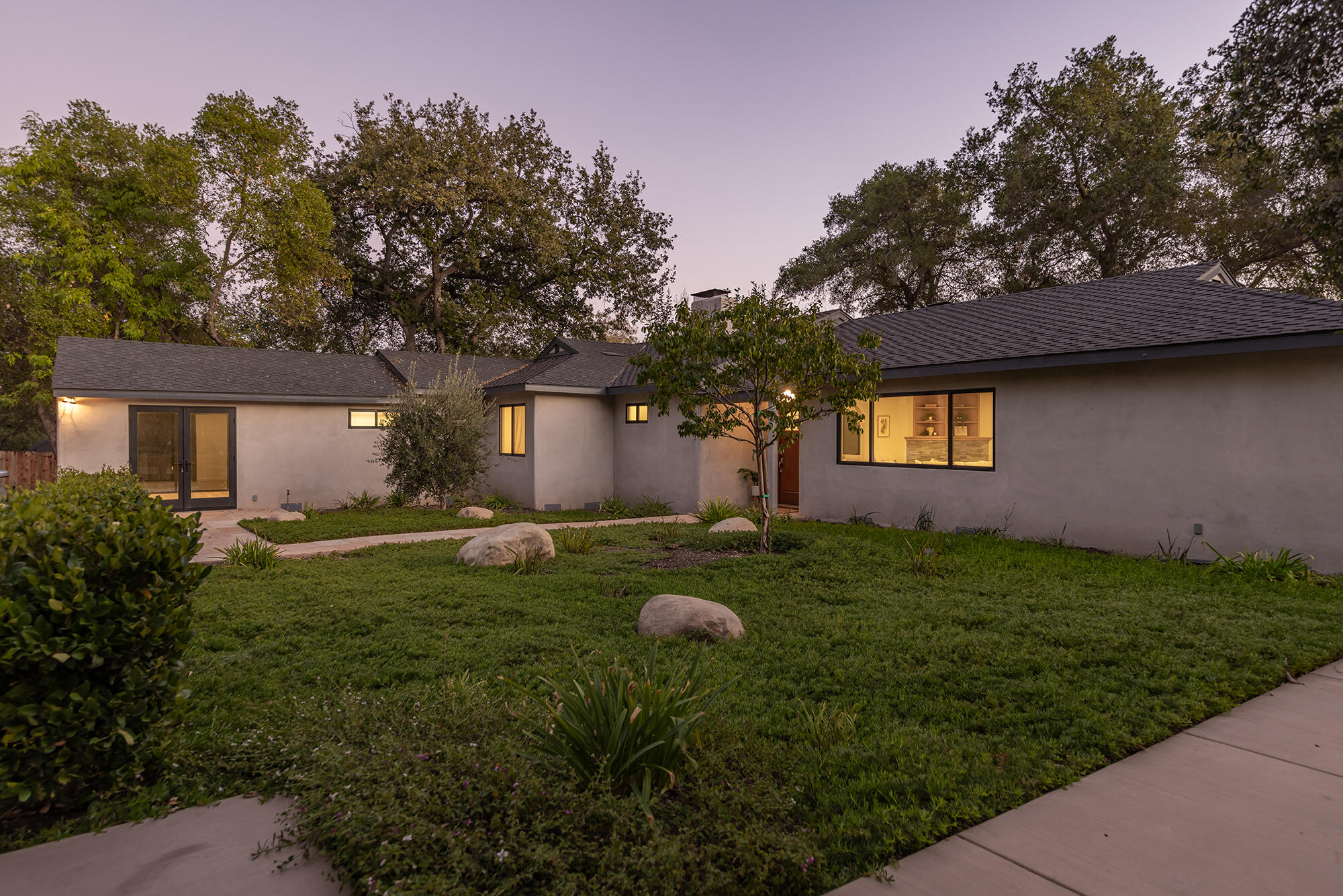 1068 Cuyama Road Ojai, CA 93023 - Photo 29 of 43 a backyard of a house with seating space
