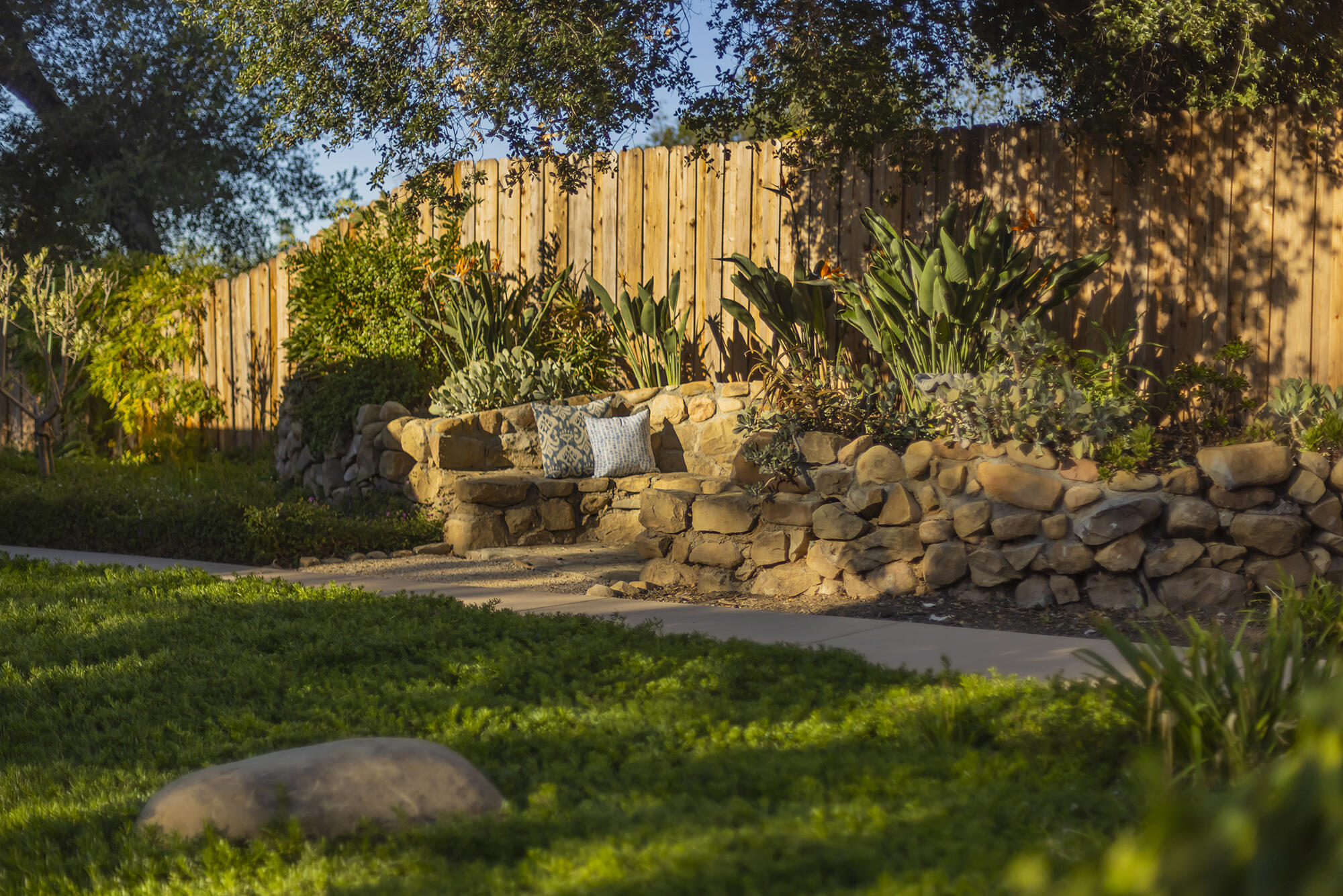 1068 Cuyama Road Ojai, CA 93023 - Photo 39 of 43 a view of outdoor space and yard