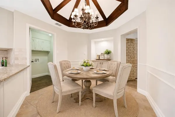 $325,000 | 1002 Meridith Drive, Terrell, TX 75160