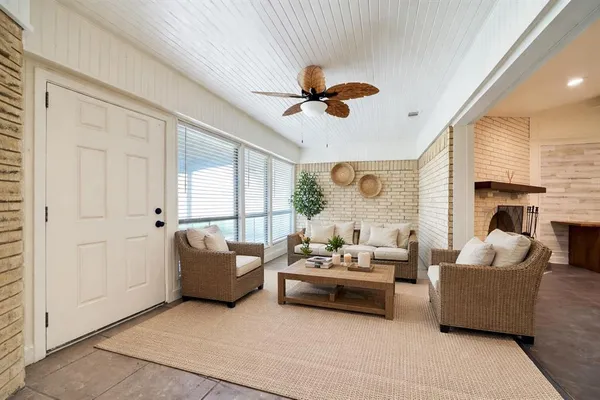 $325,000 | 1002 Meridith Drive, Terrell, TX 75160