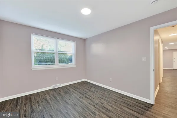 $1,395 | 4411 Falls Bridge Drive, Unit L, Baltimore, MD 21211