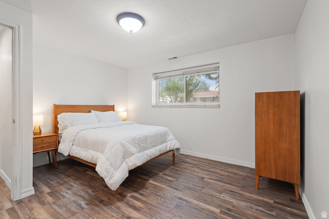 9890 Tonya Drive Sandy, UT 84070 - Photo 23 of 32 Living Room as fifth bedroom