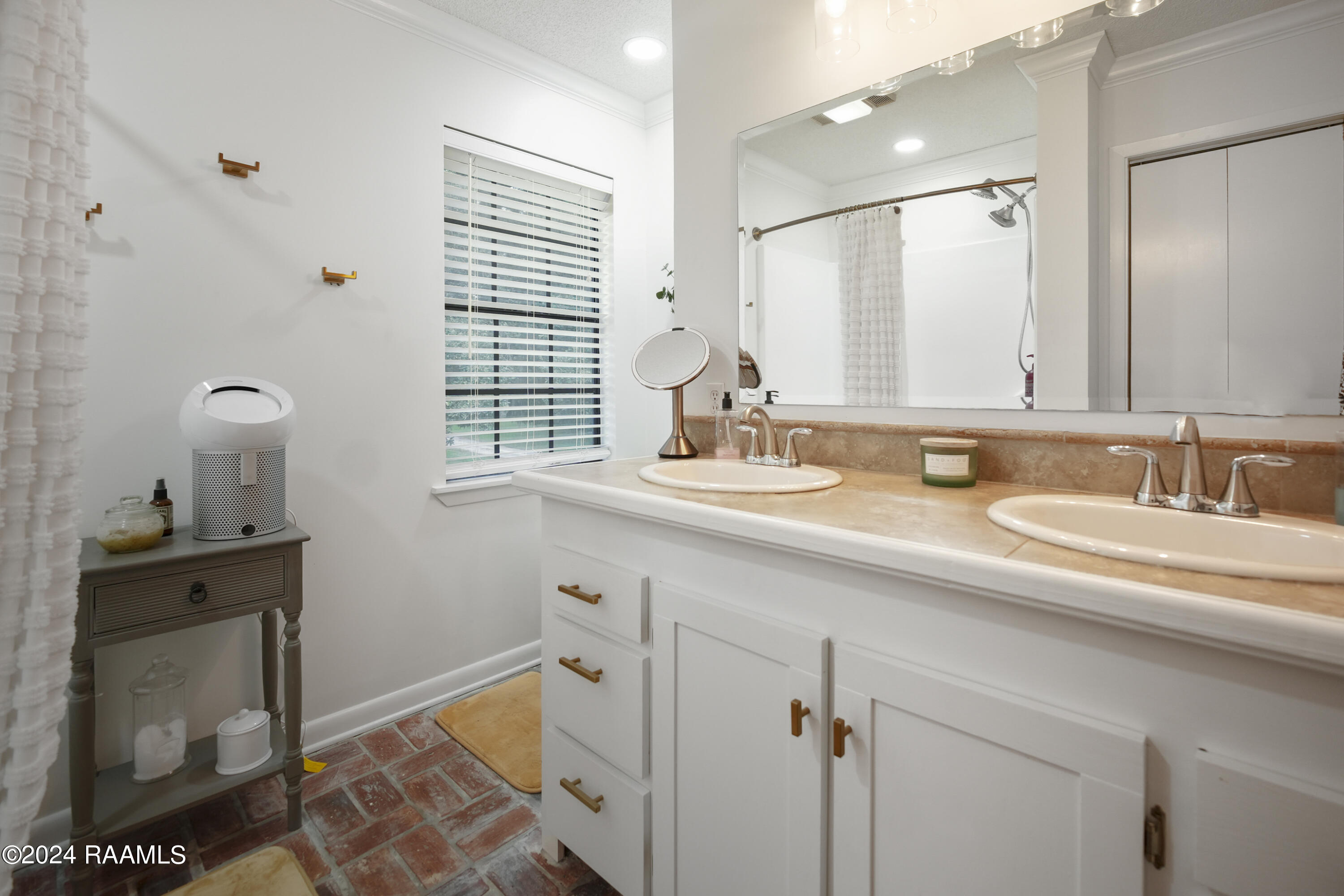 690 Verdunville Road Franklin, LA 70538 - Photo 15 of 25 08880F63-AFAE-4541-923E-DE0213F93A80