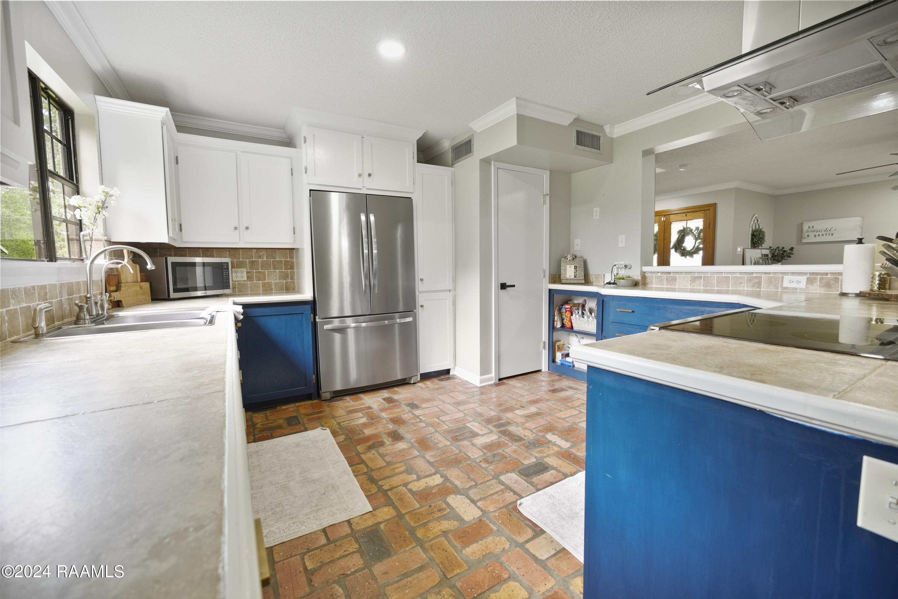 690 Verdunville Road Franklin, LA 70538 - Photo 8 of 25 B577F4FC-BAFF-4453-8951-7F5AFB4C4D2B