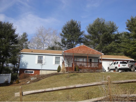 9 Palmer Road Binghamton, NY 13901 - Photo 1 of 22 Gallery Image 1