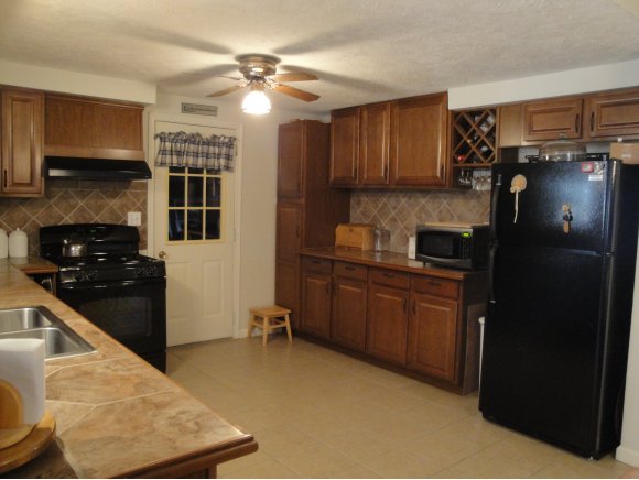 9 Palmer Road Binghamton, NY 13901 - Photo 4 of 22 Gallery Image 4