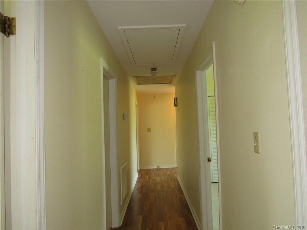 13960 Idlewild Road Matthews, NC 28105 - Photo 14 of 22 Gallery Image 14