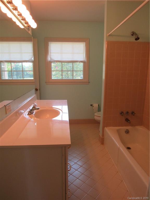 13960 Idlewild Road Matthews, NC 28105 - Photo 17 of 22 Gallery Image 17