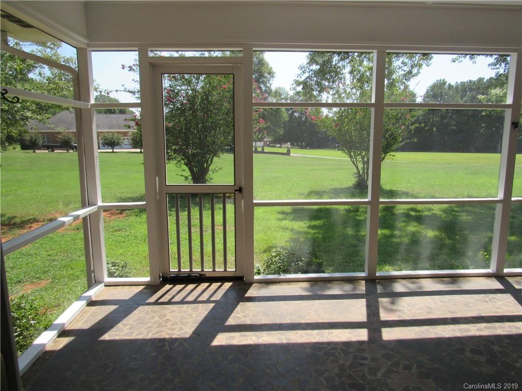 13960 Idlewild Road Matthews, NC 28105 - Photo 20 of 22 Gallery Image 20