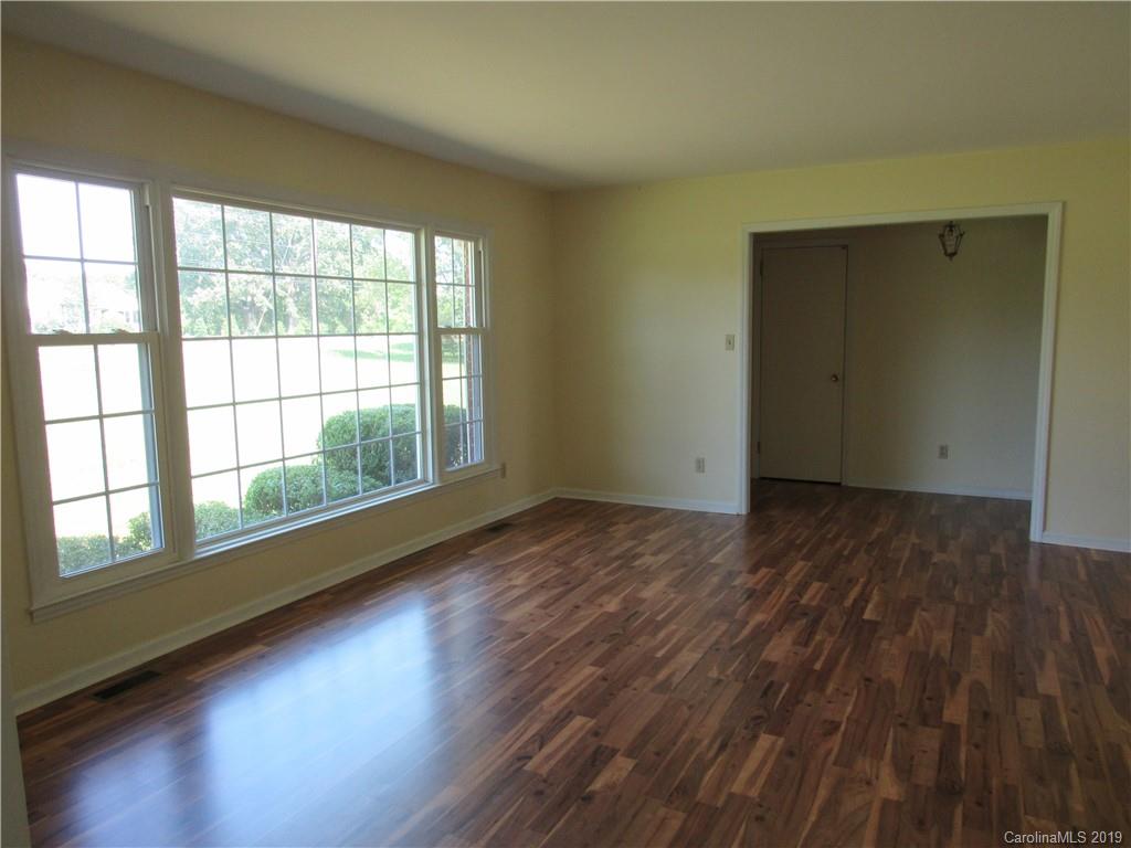 13960 Idlewild Road Matthews, NC 28105 - Photo 8 of 22 Gallery Image 8