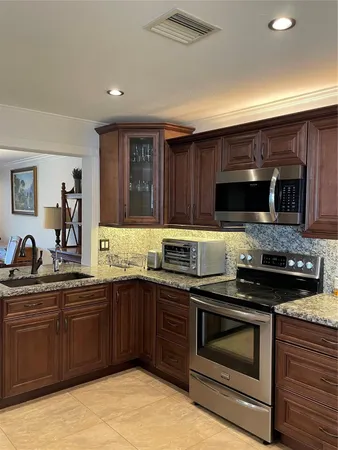 $3,700 | 449 Deer Crk Lk Pt S Lane, Deerfield Beach, FL 33442