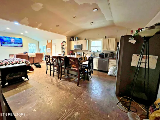 $165,000 | 575 J D Walden Road, Ten Mile, TN 37880