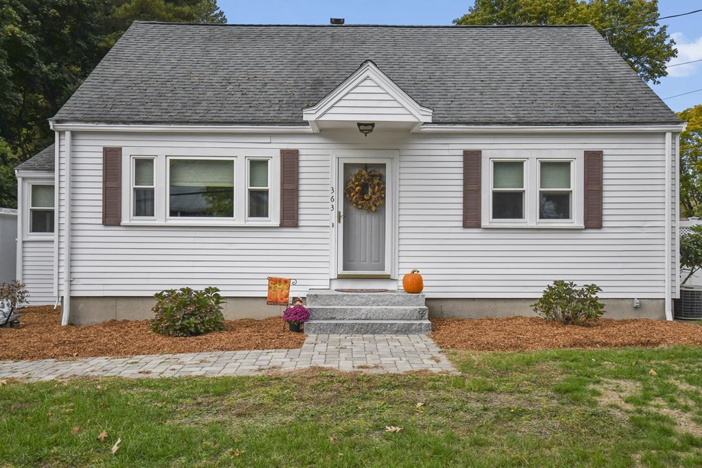 363 Foster Road Tewksbury, MA 01876 - Photo 1 of 33 Gallery Image 1