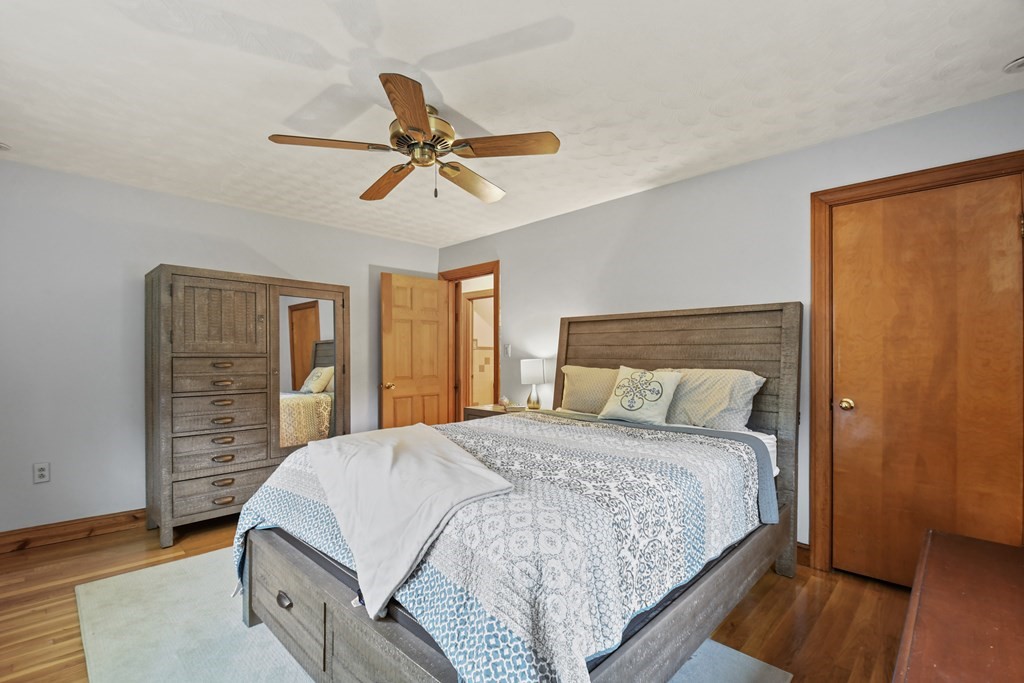 363 Foster Road Tewksbury, MA 01876 - Photo 23 of 33 Gallery Image 23