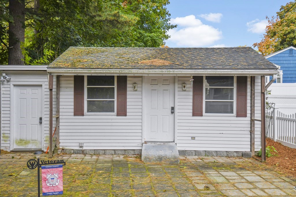 363 Foster Road Tewksbury, MA 01876 - Photo 5 of 33 Gallery Image 5