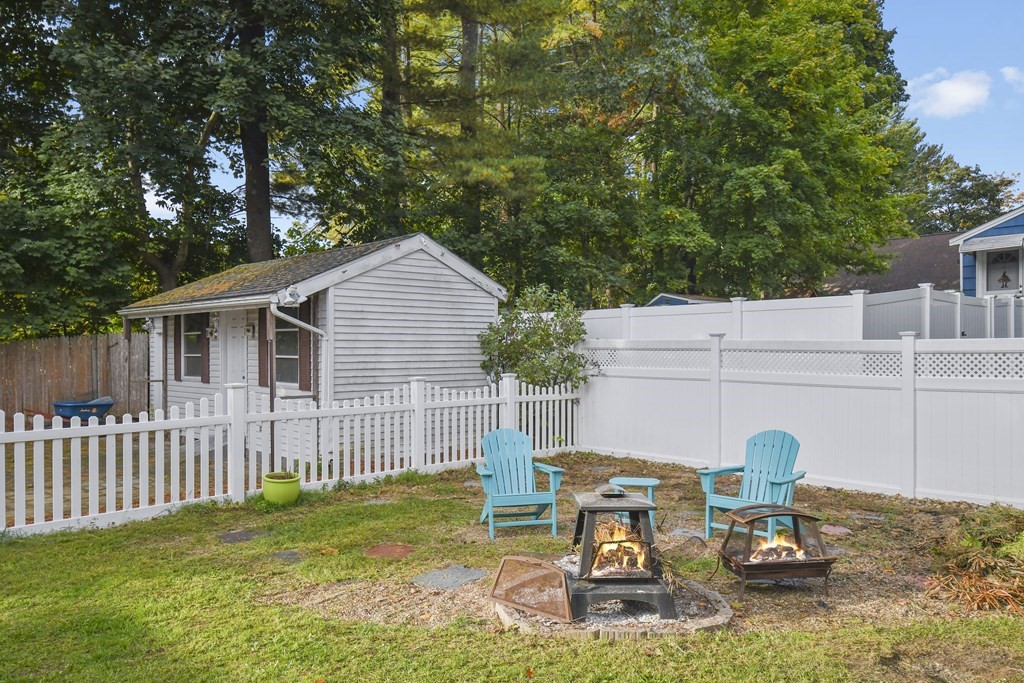 363 Foster Road Tewksbury, MA 01876 - Photo 6 of 33 Gallery Image 6