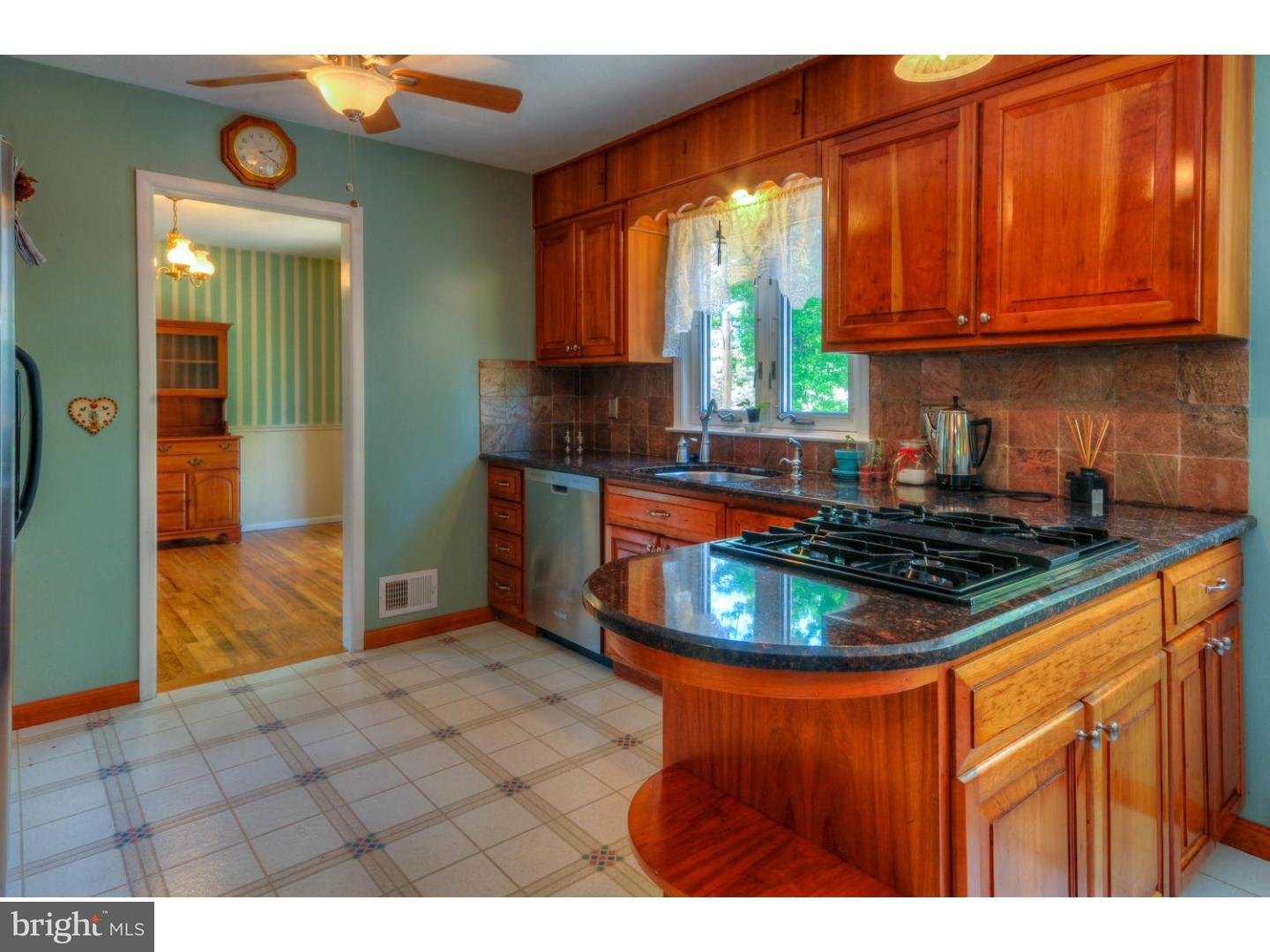 24 Cranbrook Road Hamilton, NJ 08690 - Photo 12 of 25